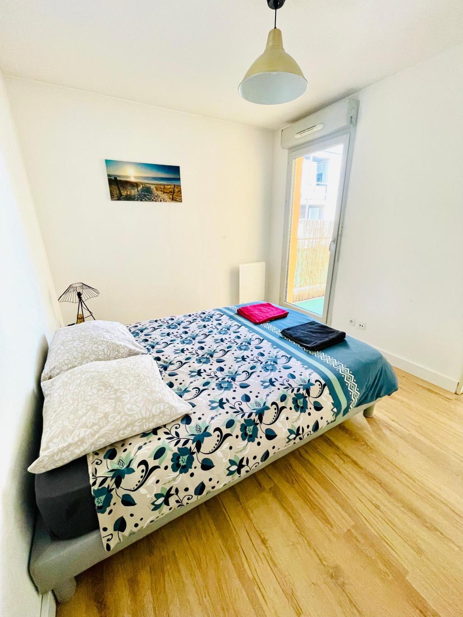 Appartement Avec Place De Parking Et Piscine Villefranche-sur-Saône Eksteriør billede